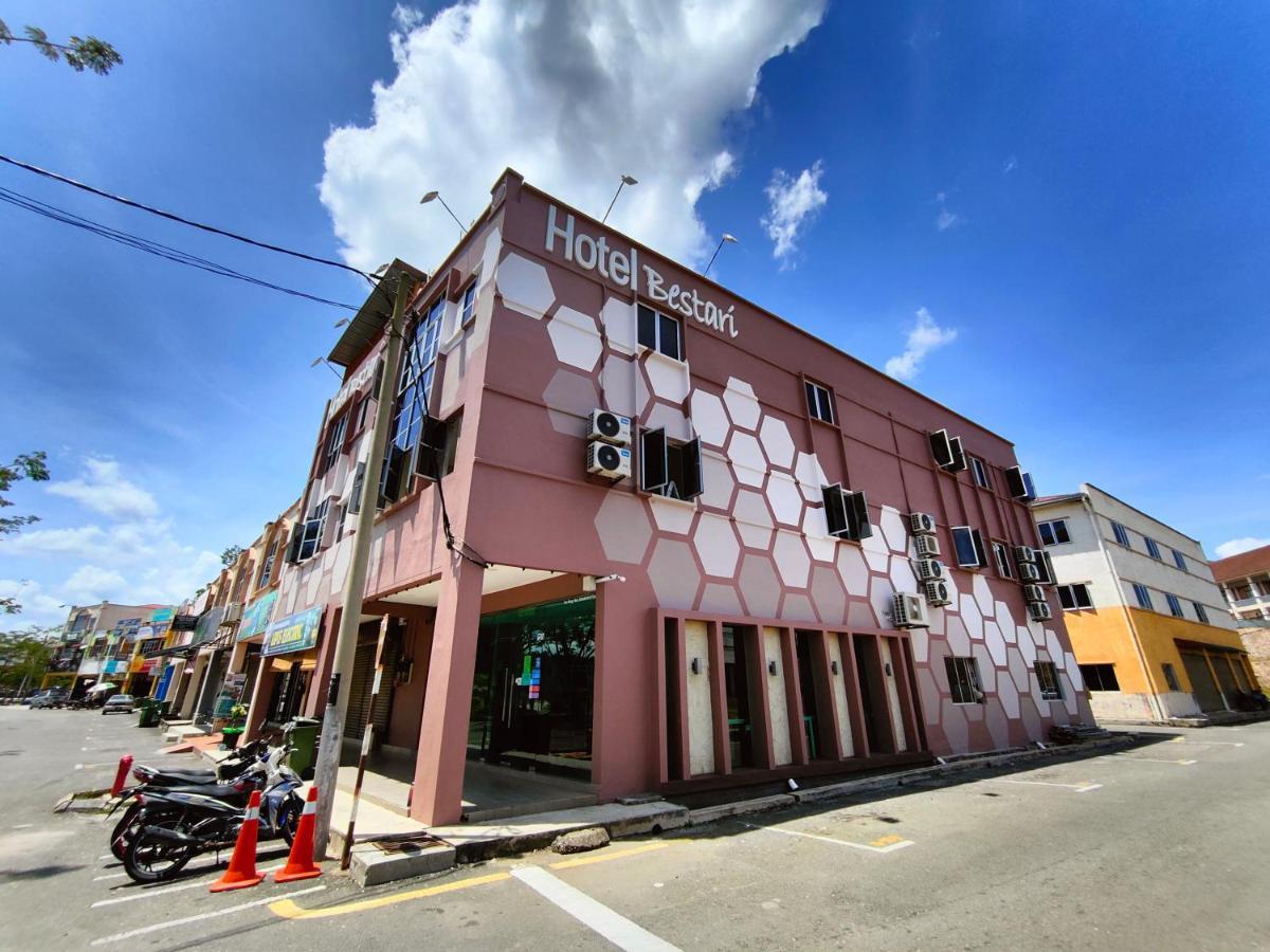 Hotel Bestari Kuala Lipis Kültér fotó