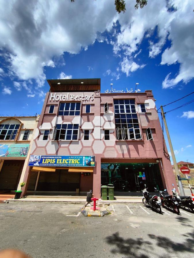 Hotel Bestari Kuala Lipis Kültér fotó
