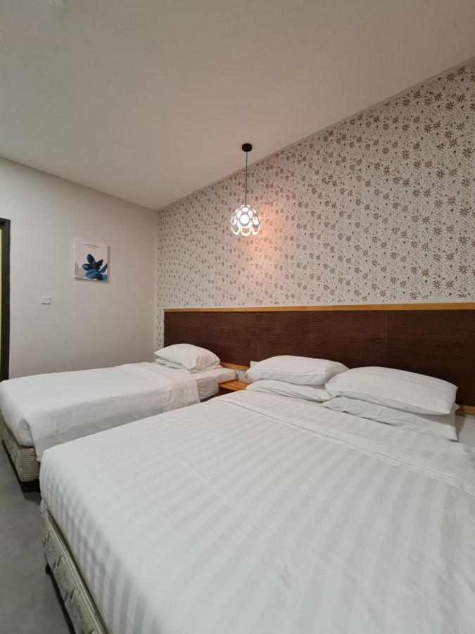Hotel Bestari Kuala Lipis Kültér fotó
