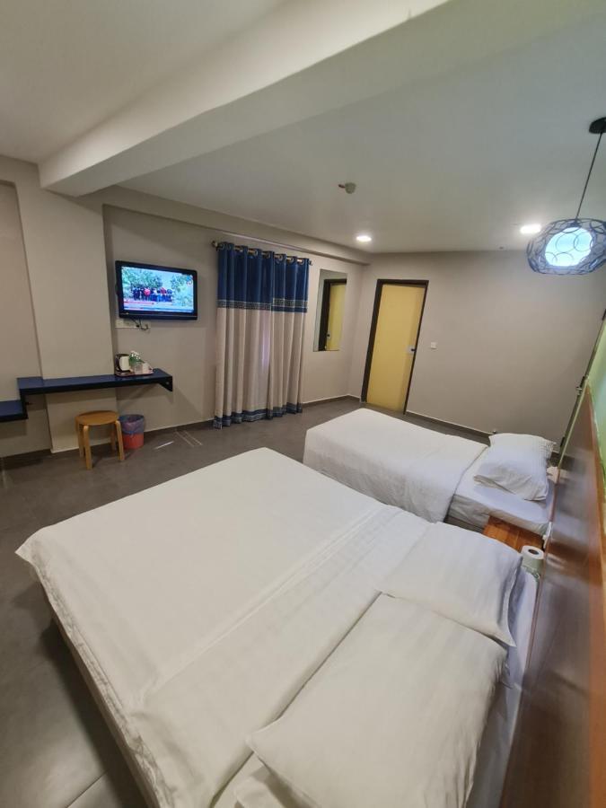Hotel Bestari Kuala Lipis Kültér fotó