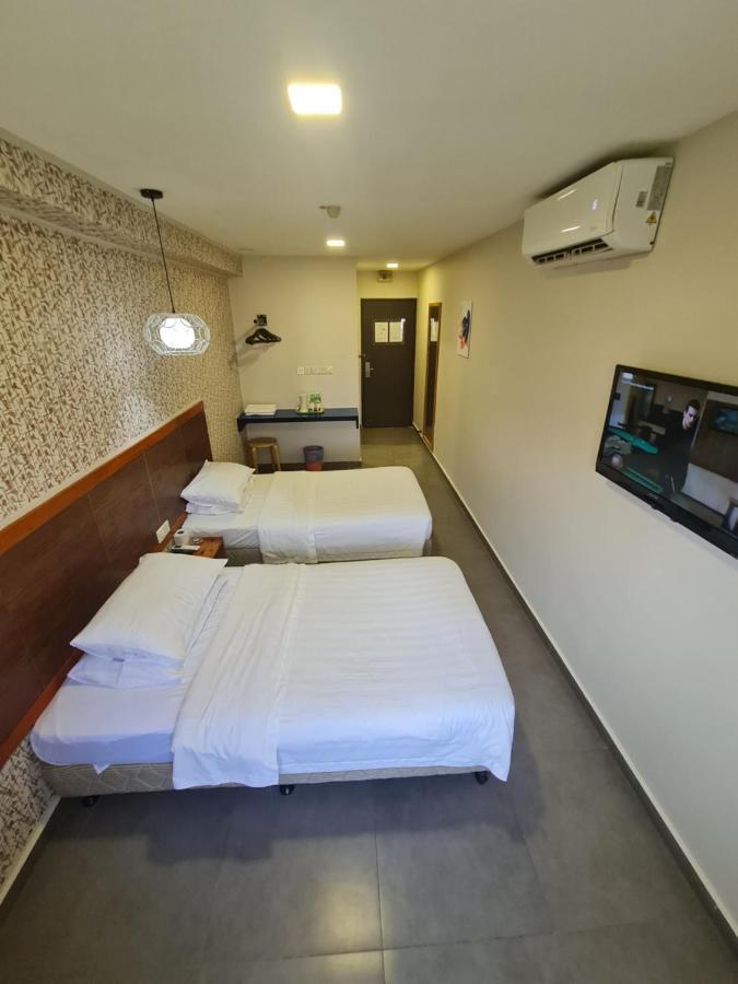 Hotel Bestari Kuala Lipis Kültér fotó