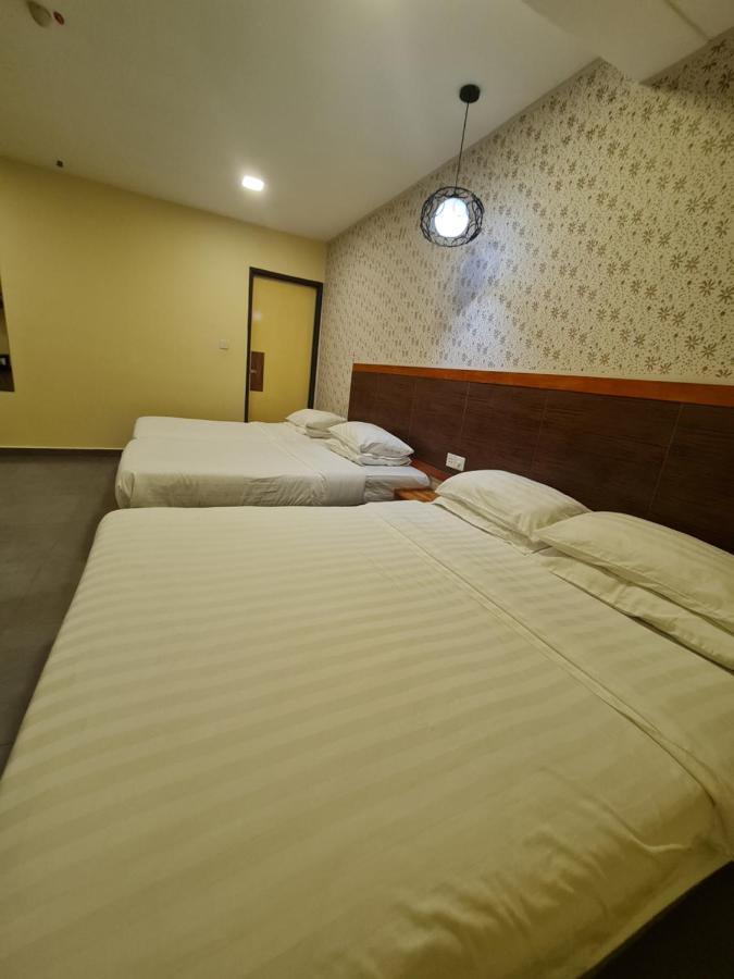 Hotel Bestari Kuala Lipis Kültér fotó