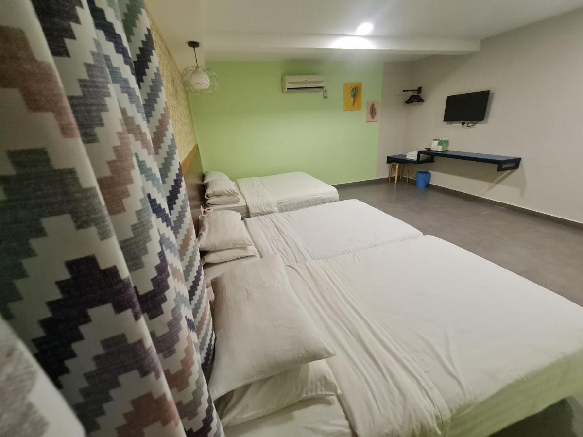 Hotel Bestari Kuala Lipis Kültér fotó