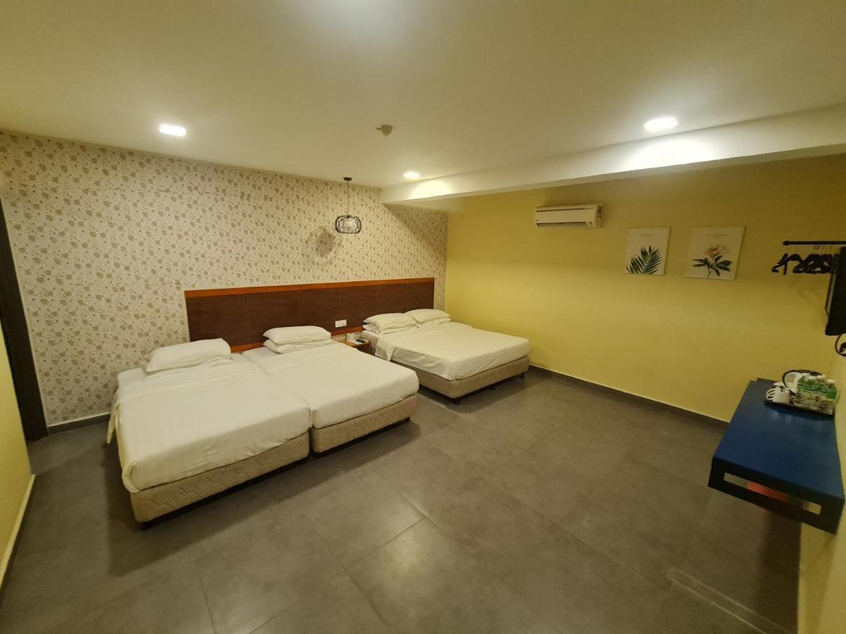 Hotel Bestari Kuala Lipis Kültér fotó