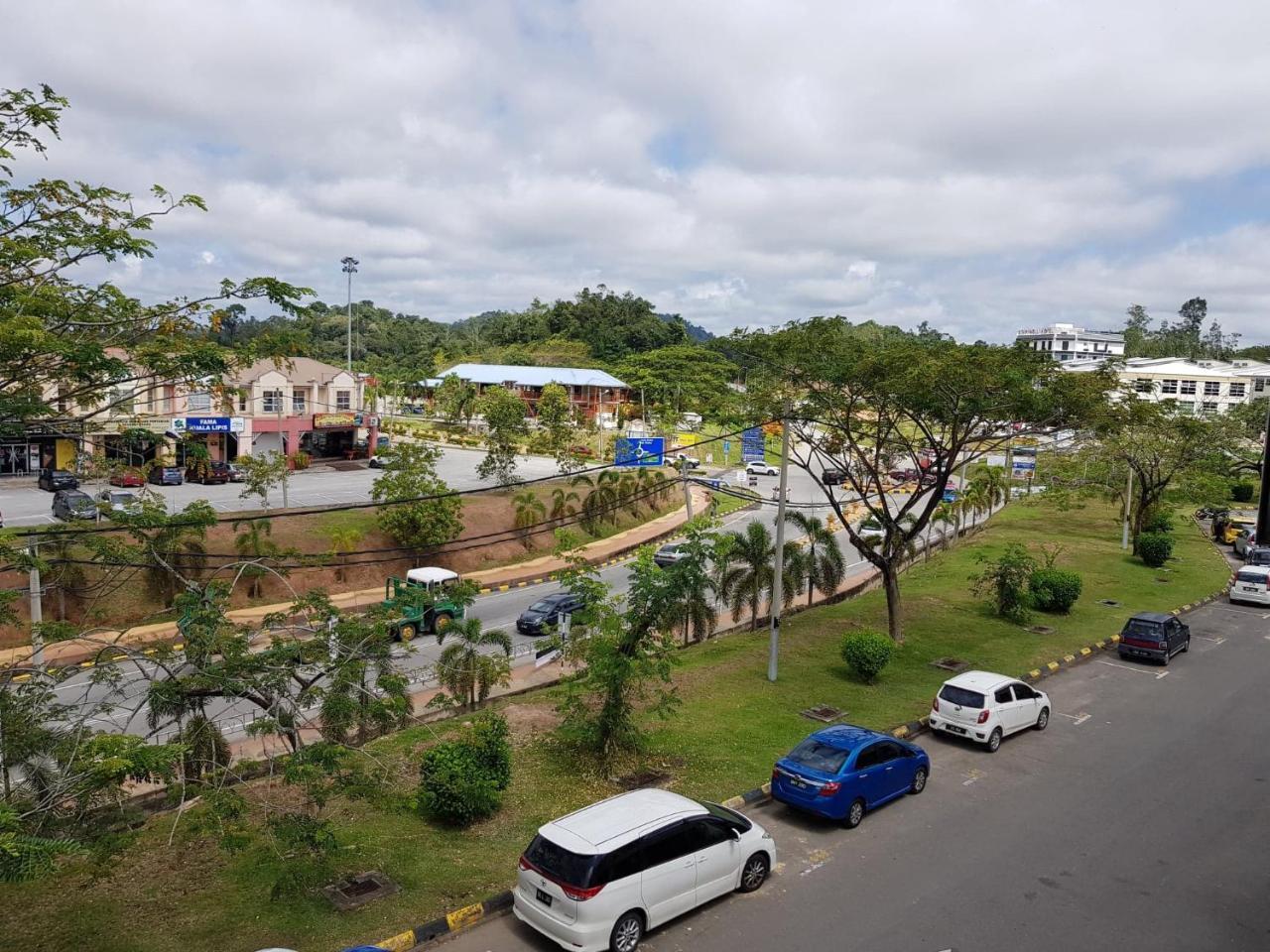Hotel Bestari Kuala Lipis Kültér fotó