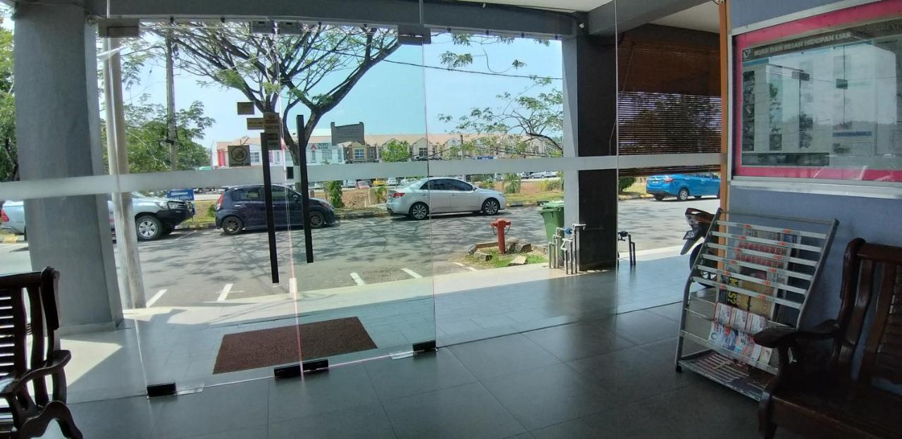 Hotel Bestari Kuala Lipis Kültér fotó